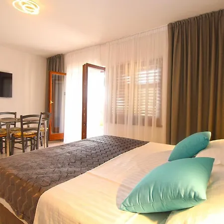 Fuer 4 Personen Ca 35 Qm In Premantura, Istrien Istrische Riviera Appartement