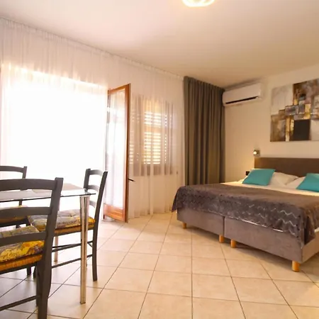 Fuer 4 Personen Ca 35 Qm In Premantura, Istrien Istrische Riviera *